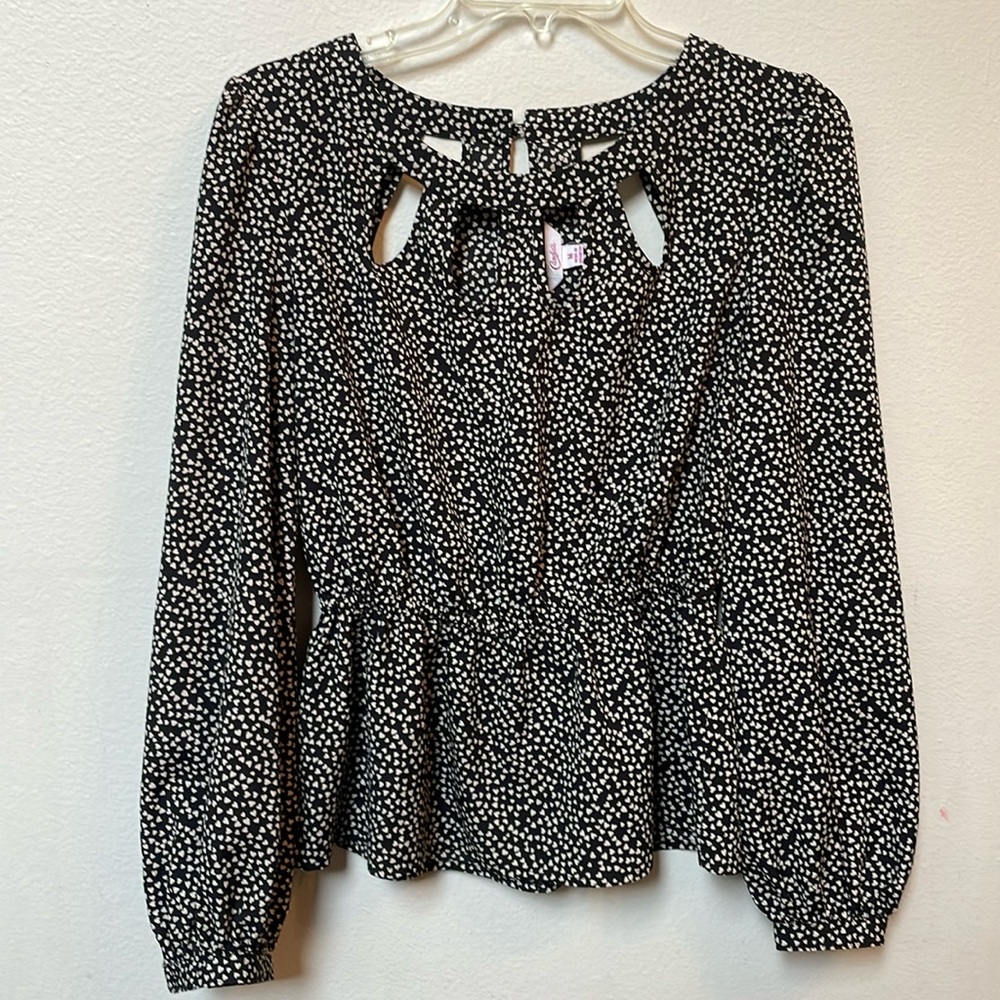 Valentine heart peplum cutout top
